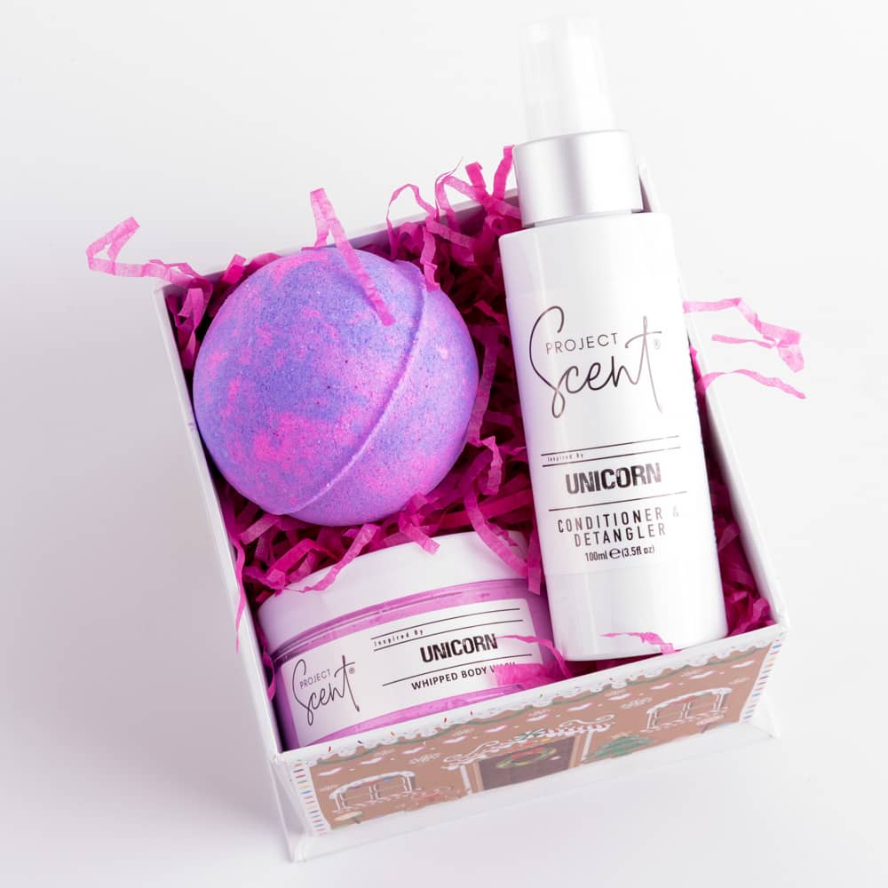 Gingerbread House Gift Set – Bath Bomb, Hair Detangler & Soufflé