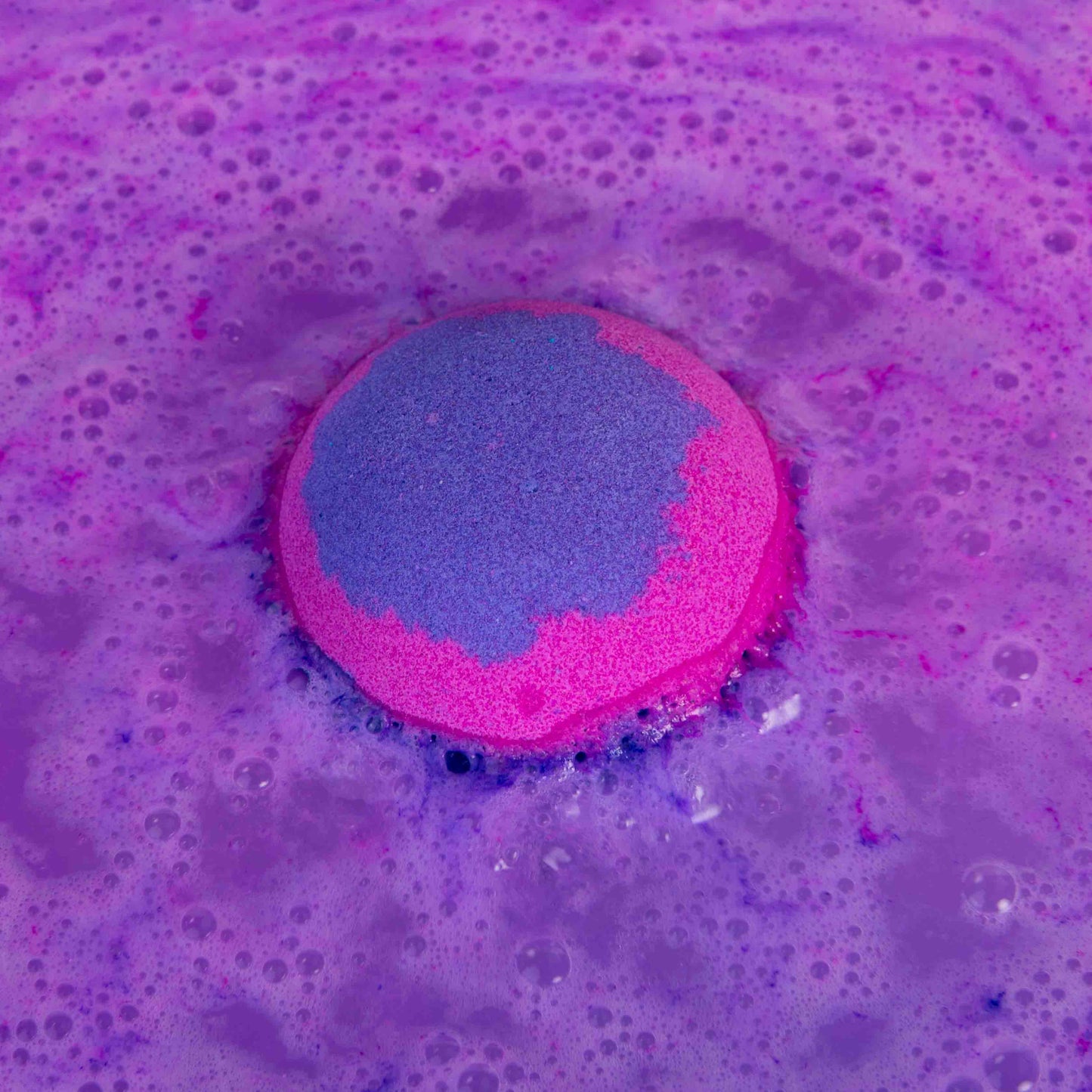 Alien Inspired Bath Bomb 140g