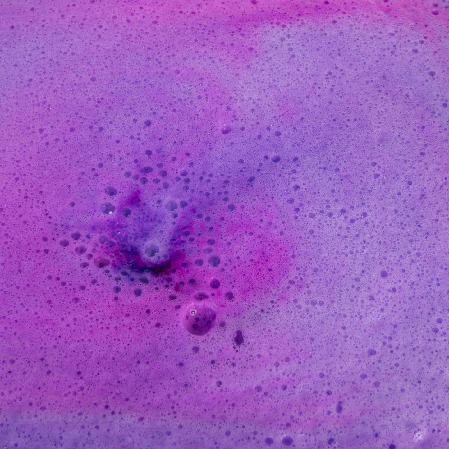 Alien Inspired Bath Bomb 140g