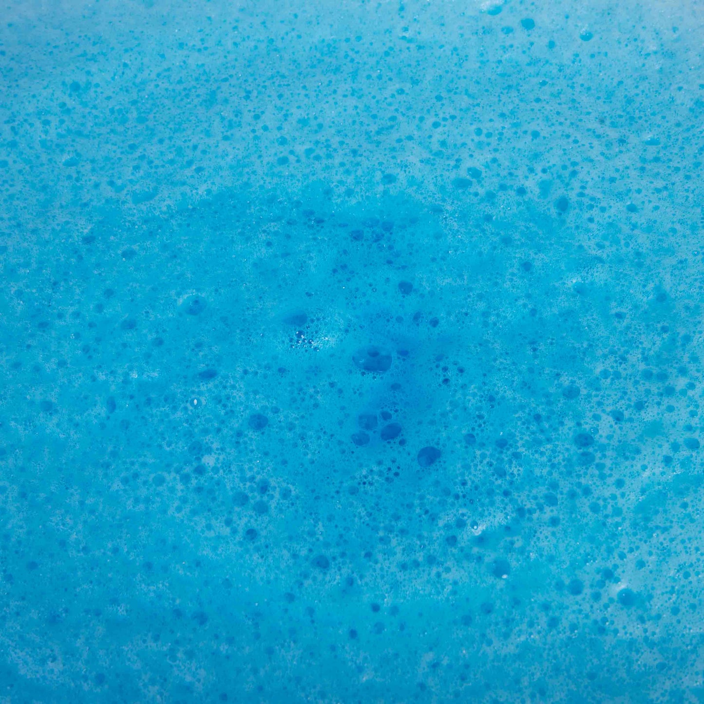 Blue Slushie Inspired Bath Bomb 140g